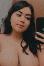 Alexa Pendeja Tetona Mostrando Sus Melones